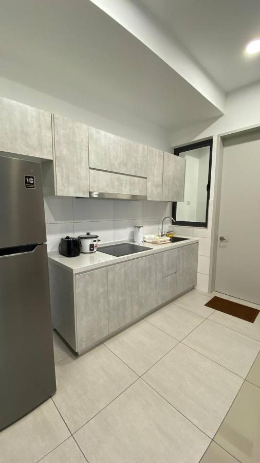 Mucihome Clio 3R2B, Putrajaya Condo Near To Ioi City Mall, Alamanda, Hospital Serdang, Wetland Studio Kru Dll- Non Smoking Home For Malaysian Only Exterior photo